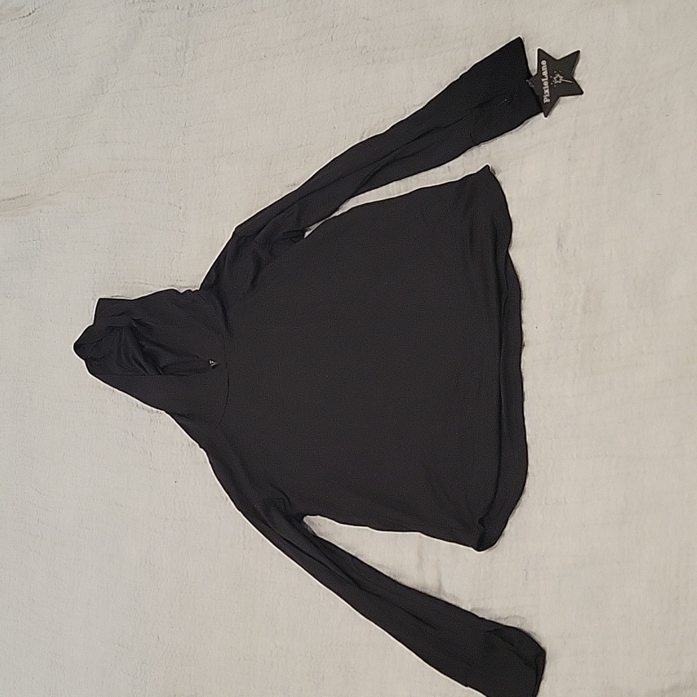 New girls size 7 thin, soft hooded long sleeve t shirt